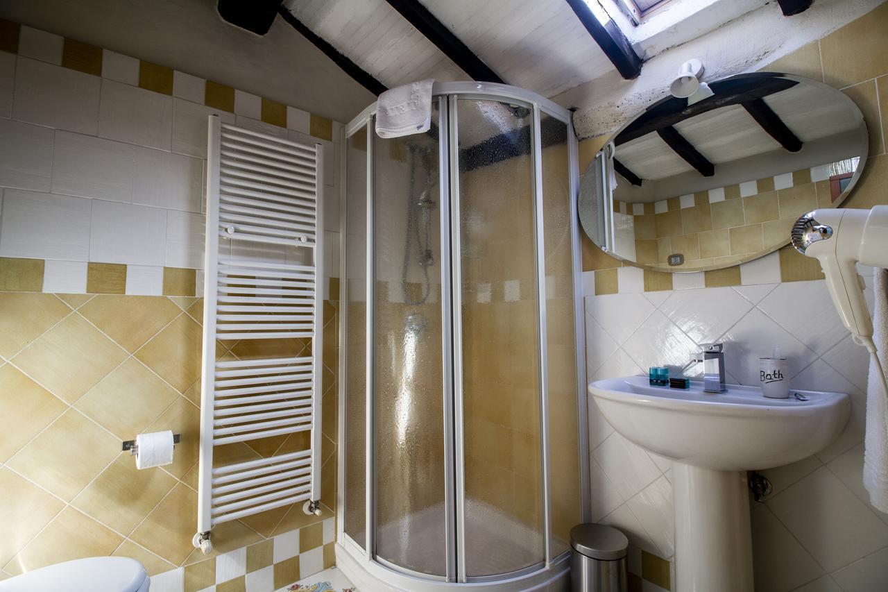 Flori'S Bed & Breakfast Viareggio Exterior photo
