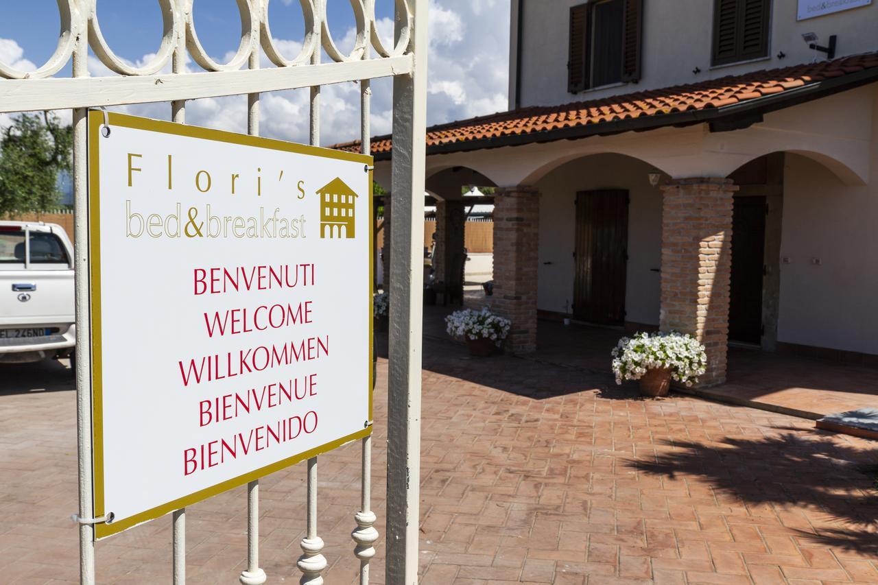 Flori'S Bed & Breakfast Viareggio Exterior photo