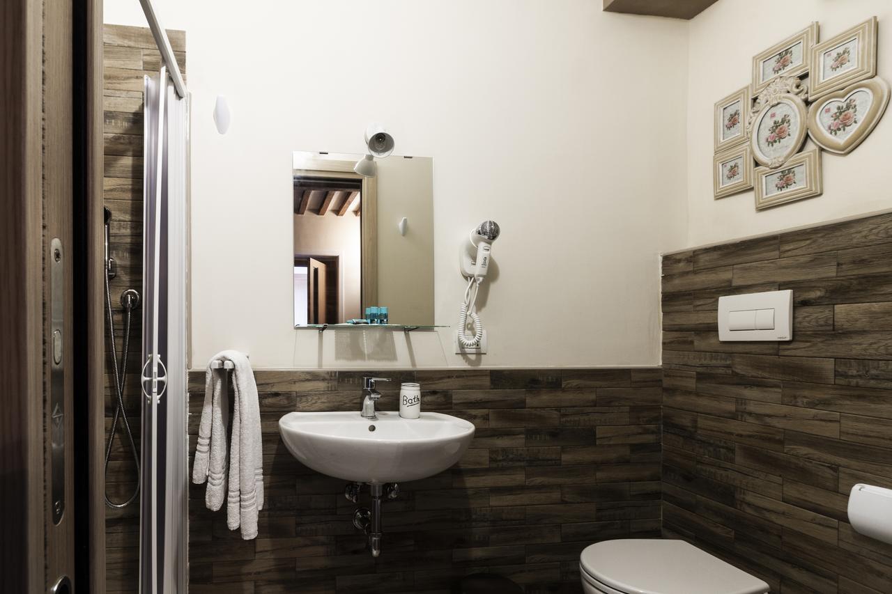Flori'S Bed & Breakfast Viareggio Exterior photo